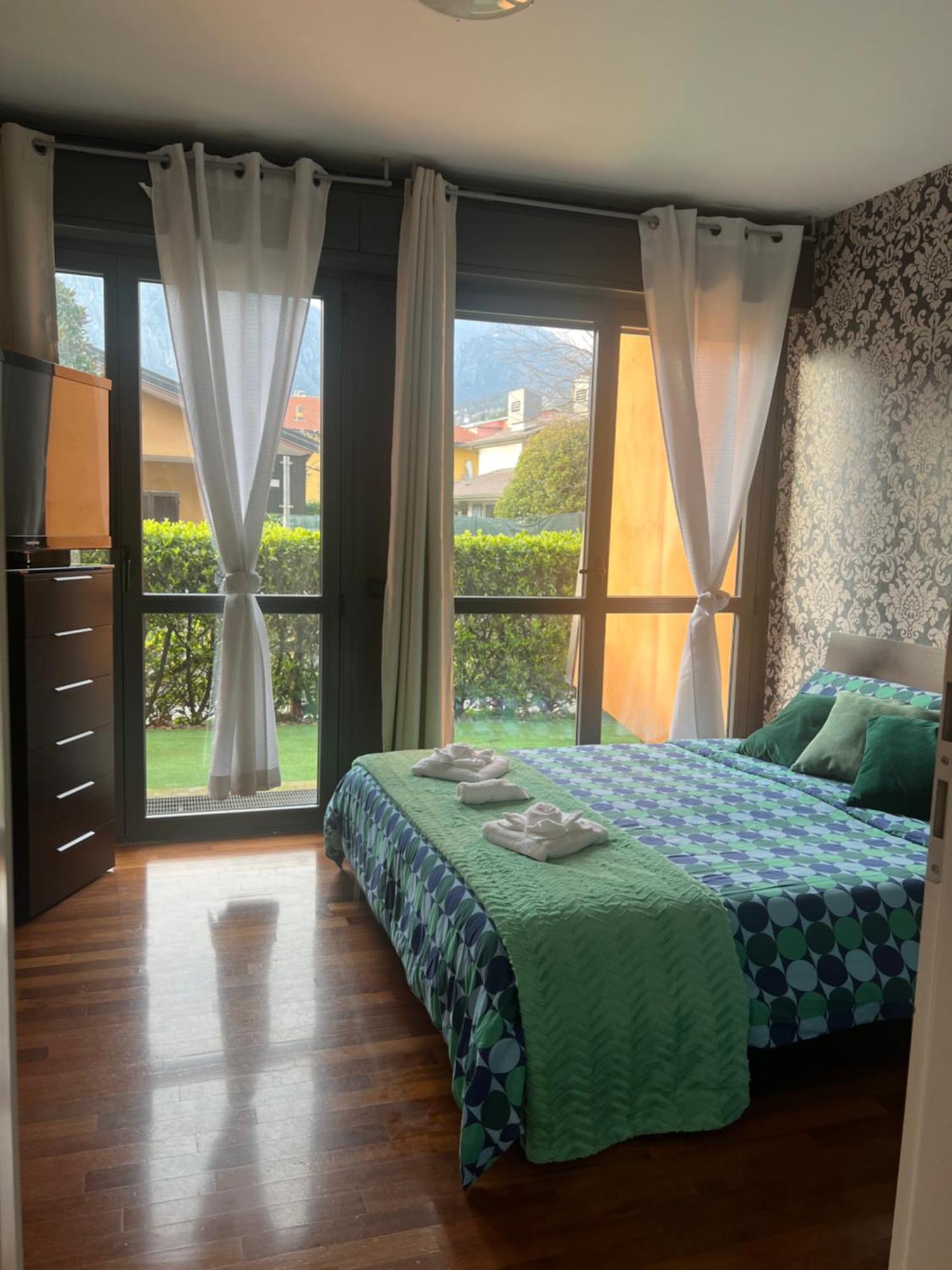 B&B Resilienza - Camera Privata Con Bagno Лекко Екстер'єр фото